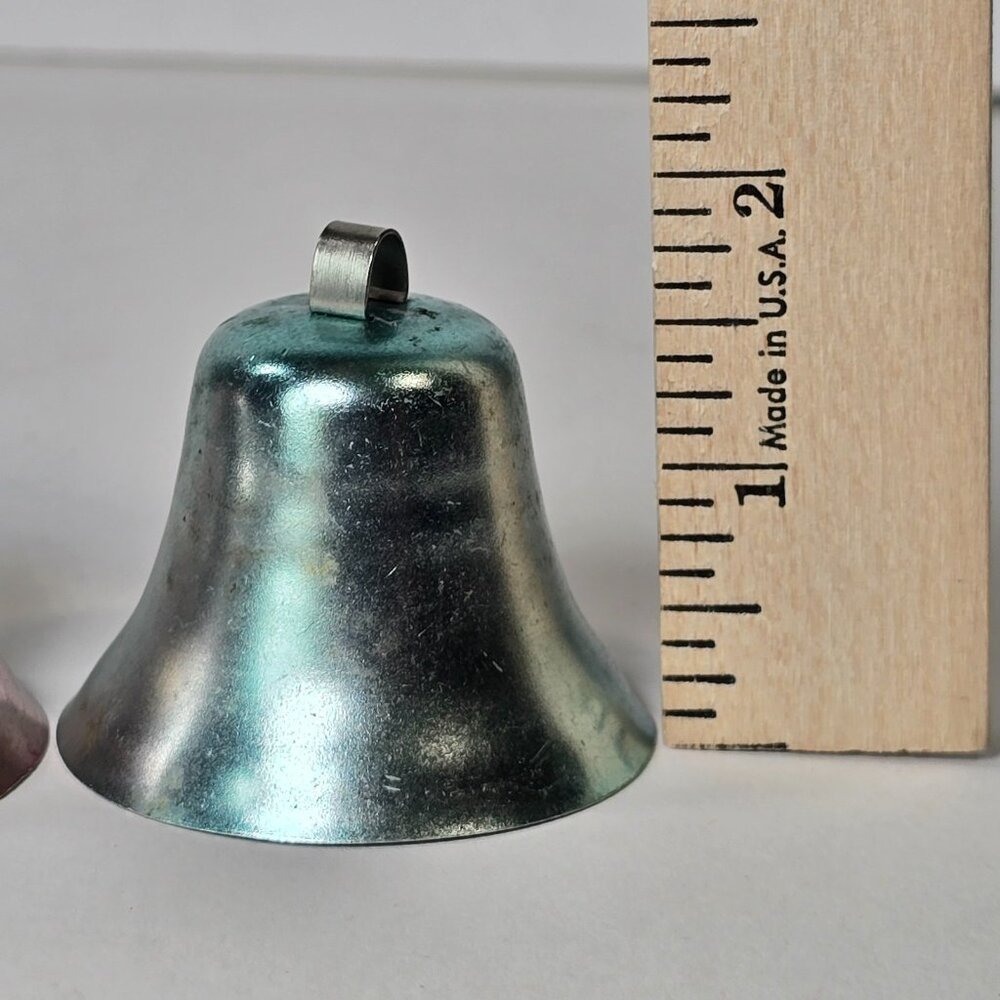 VTG Christmas Ornaments Lot Aluminum Bells Plastic Icicles Mirrored Ball 50s 60s - Picture 14 of 15